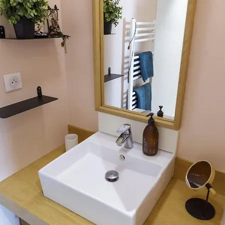 Apartment Loft Spirit, 15 Minutes Walk From Eiffel Tower