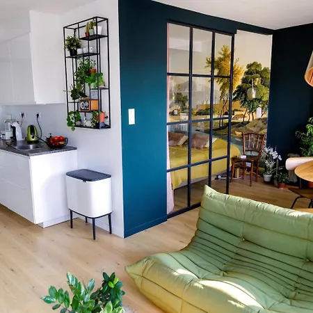 Апартаменты Loft Spirit, 15 Minutes Walk From Eiffel Tower Париж