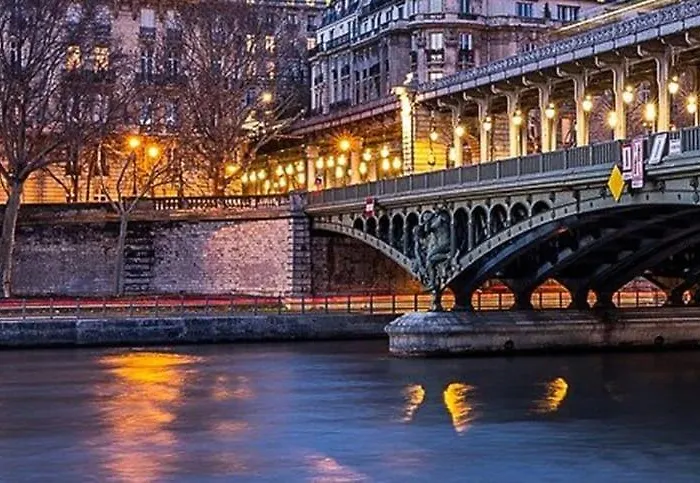 Loft Spirit, 15 Minutes Walk From Eiffel Tower * パリ